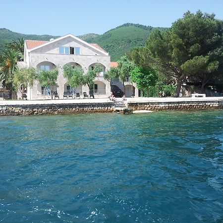 Apartments Villa Danilovic แฮร์เซ็ก-โนวี ภายนอก รูปภาพ