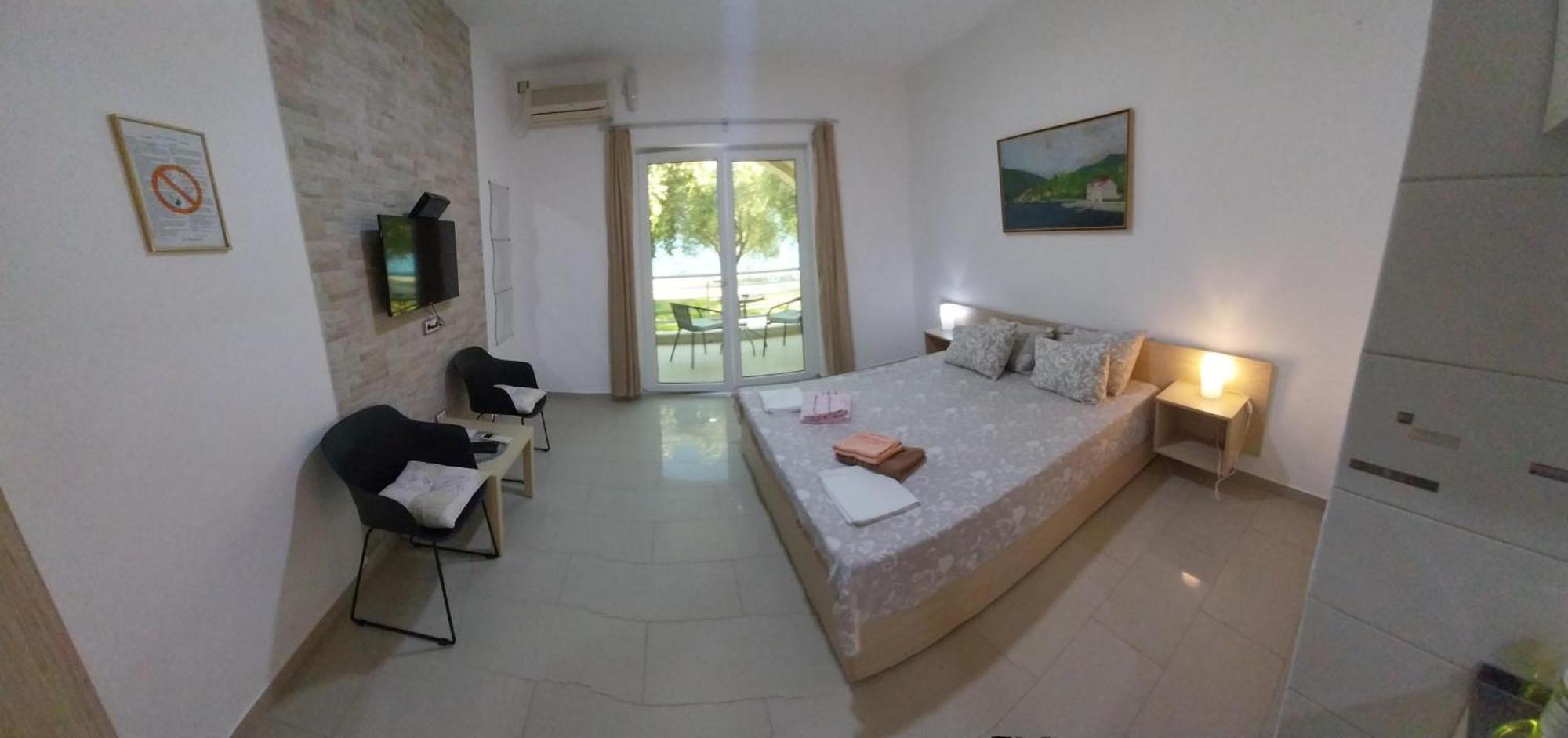 Apartments Villa Danilovic แฮร์เซ็ก-โนวี ภายนอก รูปภาพ