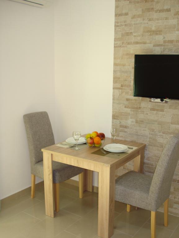 Apartments Villa Danilovic แฮร์เซ็ก-โนวี ภายนอก รูปภาพ