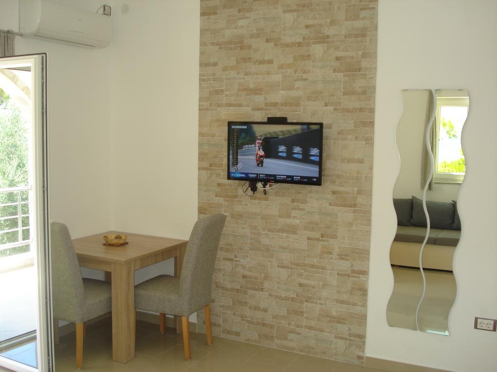 Apartments Villa Danilovic แฮร์เซ็ก-โนวี ภายนอก รูปภาพ